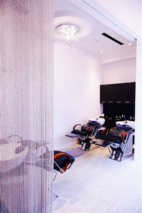 d rock salon